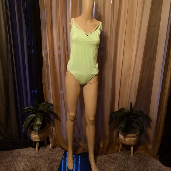 ❀𝔽𝕠𝕣𝕖𝕧𝕖𝕣 𝟚𝟙 ℕ𝕖𝕠𝕟 𝕘𝕖𝕖𝕖𝕟 𝕓𝕠𝕕𝕪 - Picture 2 of 2